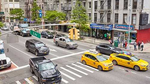 Dear Drivers Who Veer Left to Turn Right, I Hate You. WTF Is Wrong With You?