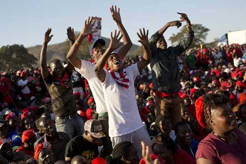Zimbabwe Opposition Chief Warns of Flawed Vote
